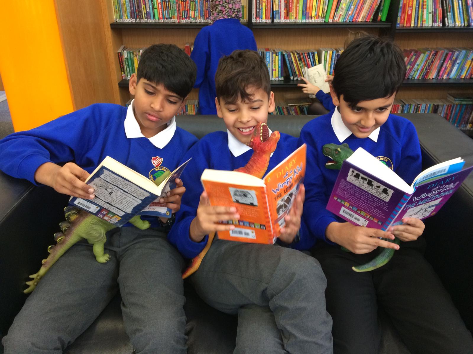 Year 6T Visit to the Library