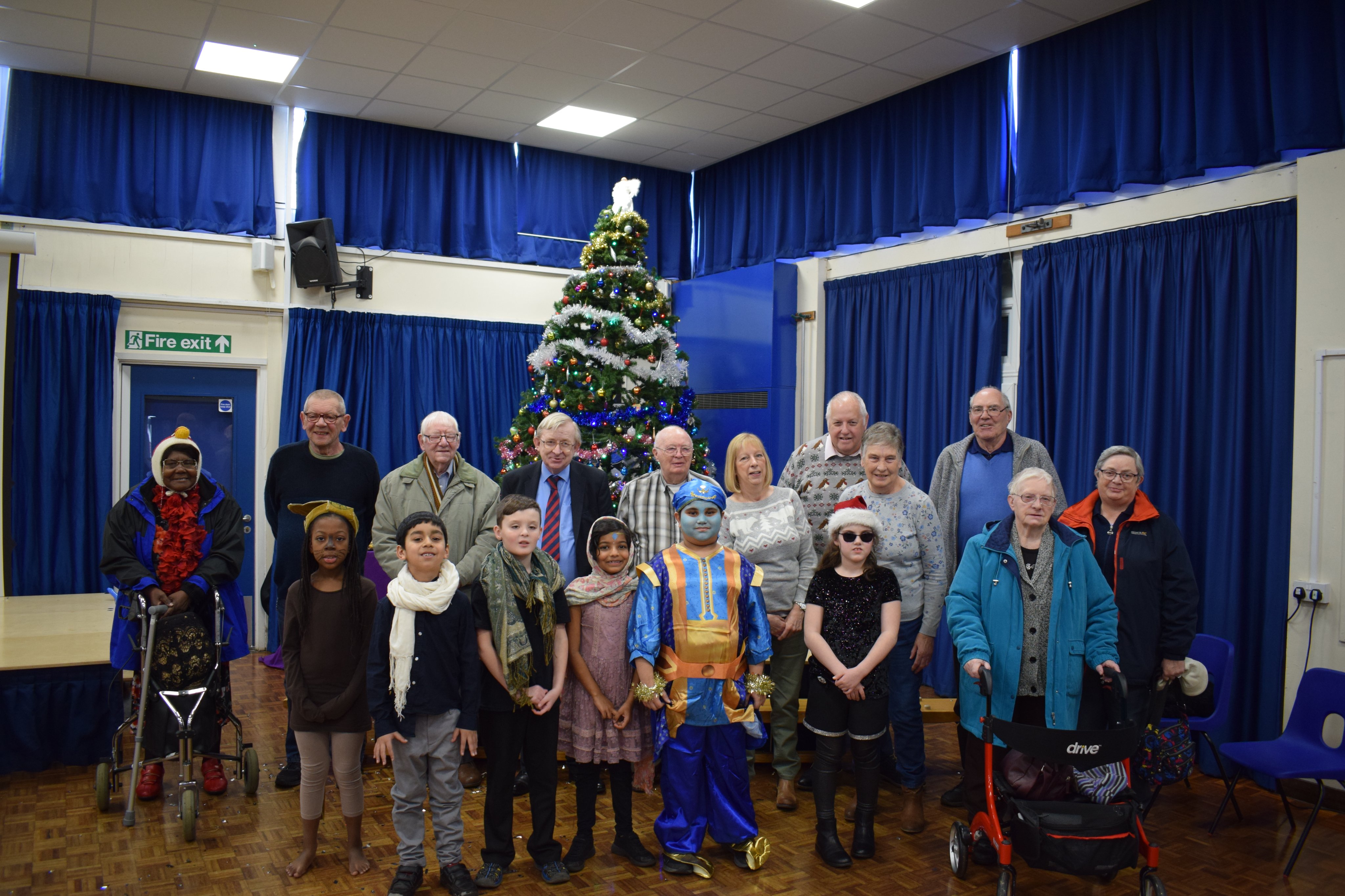 Queens Walk Bowls Club and Carroll Gardens Watch KS2 Christmas Production